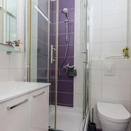 Apartmán Apollo *
