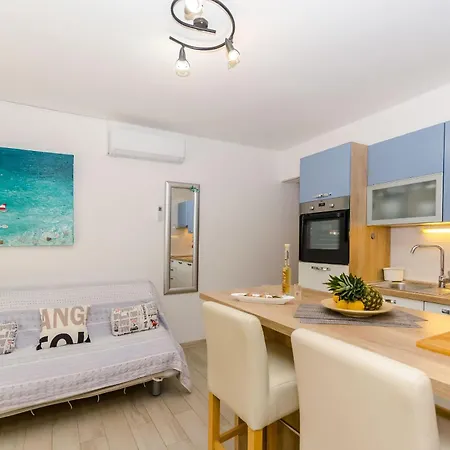 Apartmán Apollo *
