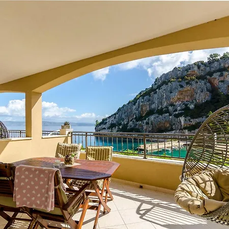 Apollo Appartement Zastražišće